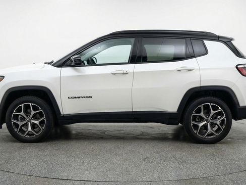 Used 2025 Jeep Compass Limited AWD/4WD image 5