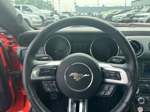 Used 2016 Ford Mustang Coupe RWD image 13