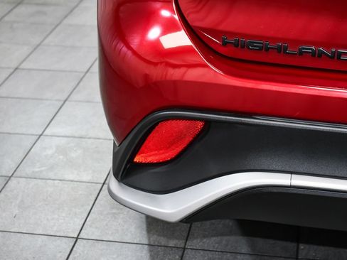 Used 2024 Toyota Highlander XSE AWD/4WD image 85