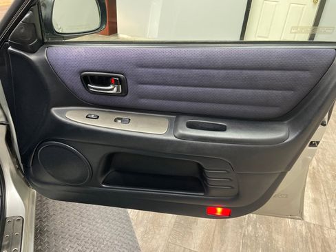 Used 2001 Lexus IS 300 image 34