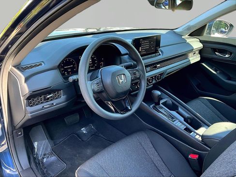 Used 2023 Honda Accord EX image 16