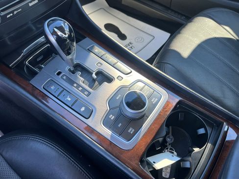 Used 2013 Hyundai Equus Ultimate image 31