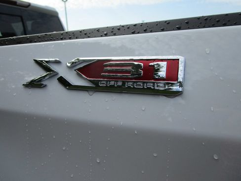 New 2026 GMC Sierra 1500 SLT w/ SLT Premium Plus Package AWD/4WD image 18