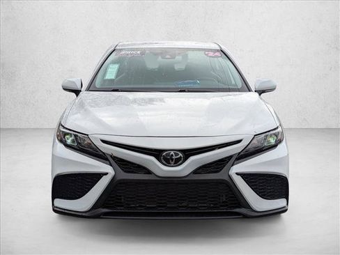 Used 2024 Toyota Camry SE w/ Convenience Package image 2
