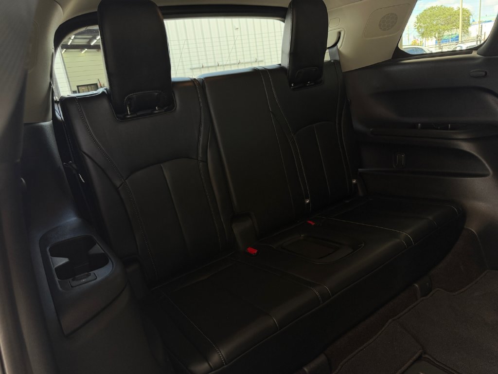 Used 2023 INFINITI QX60 Luxe w/ Performance Audio Package AWD/4WD image 41