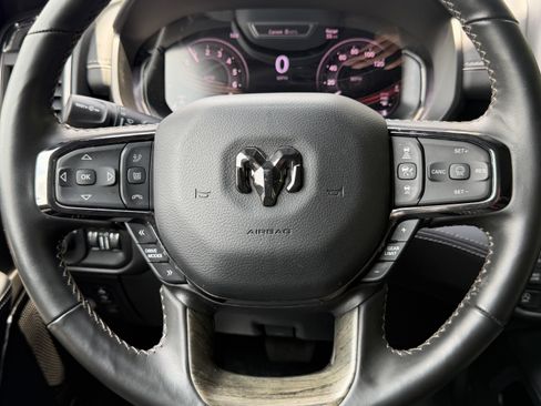 Used 2025 RAM 1500 Limited w/ Off Road Group AWD/4WD image 36