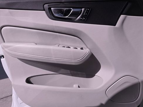 Used 2023 Volvo XC60 B5 Plus w/ Climate Package image 30