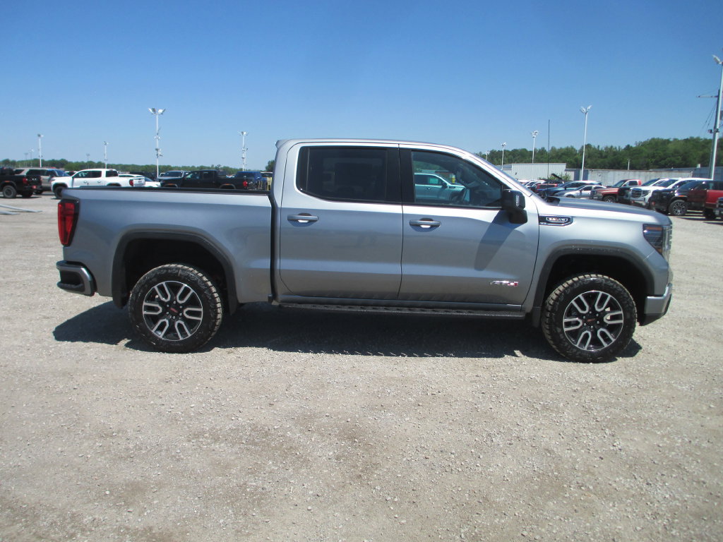 New 2026 GMC Sierra 1500 AT4 w/ AT4 Premium Package AWD/4WD image 3