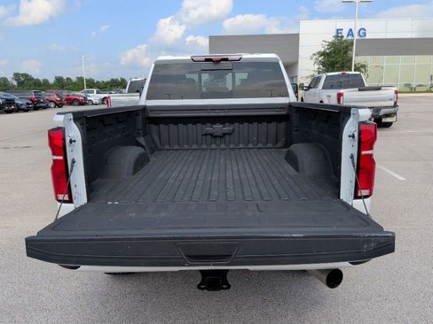 Used 2025 Chevrolet Silverado 2500 High Country w/ Technology Package AWD/4WD image 45