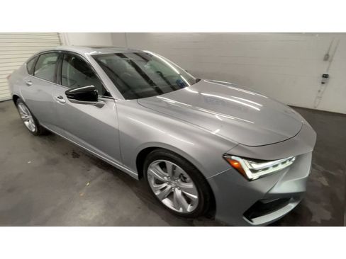 Used 2022 Acura TLX w/ Technology Package image 2