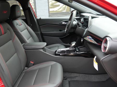 New 2026 Chevrolet Trax RS w/ Driver Confidence Package FWD image 8