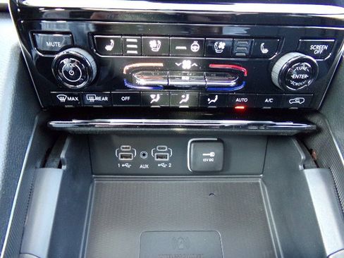 Used 2024 Jeep Grand Cherokee Limited 4xe image 18