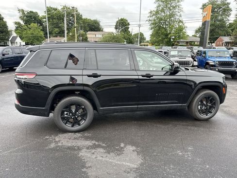 New 2026 Jeep Grand Cherokee L 4WD image 14