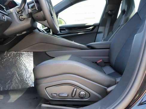 New 2025 Porsche Panamera image 35