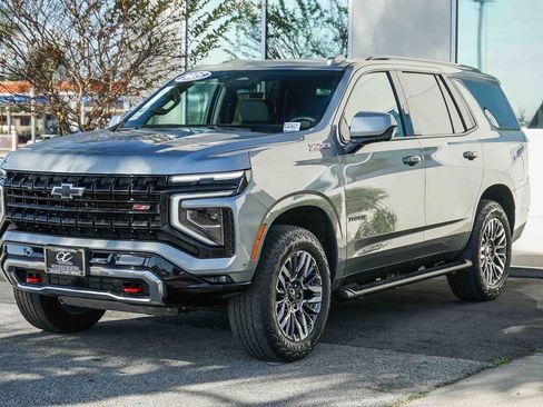 Used 2025 Chevrolet Tahoe Z71 image 3