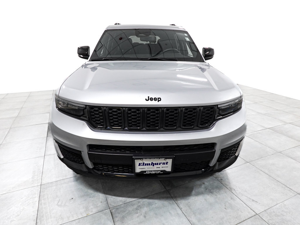 Used 2024 Jeep Grand Cherokee L Laredo AWD/4WD image 3