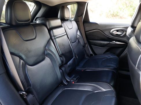 Used 2014 Jeep Cherokee Limited image 12