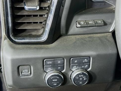 Used 2024 GMC Sierra 2500 Denali w/ Denali Reserve Package AWD/4WD image 12
