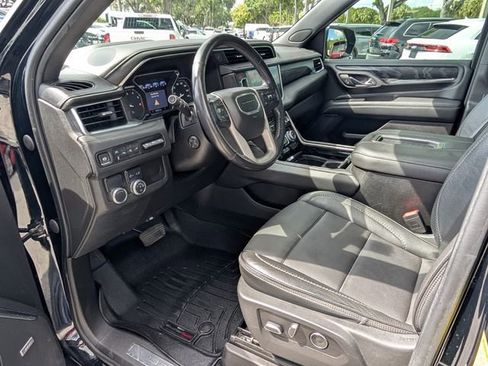Certified 2021 GMC Yukon Denali w/ Denali Premium Package RWD image 19