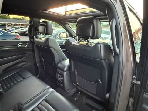 Used 2018 Jeep Grand Cherokee Limited AWD/4WD image 29