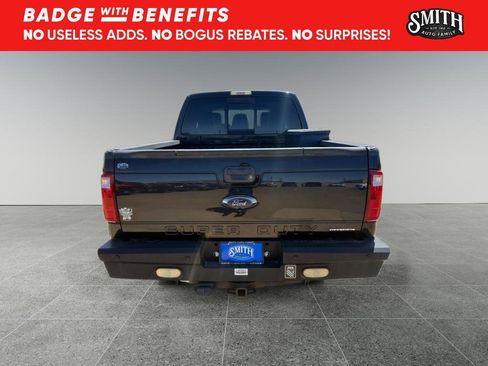 Used 2015 Ford F250 Lariat w/ Lariat Ultimate Package image 4