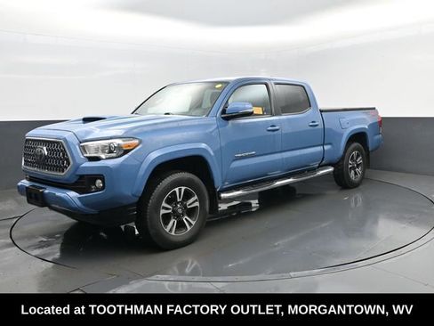 Used 2019 Toyota Tacoma TRD Sport AWD/4WD image 1
