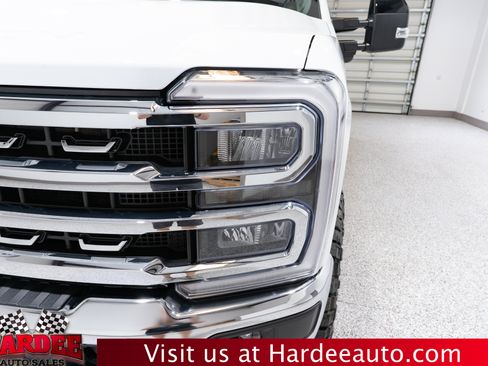 Used 2025 Ford F250 Lariat AWD/4WD image 8