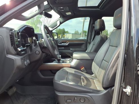 Used 2023 Chevrolet Silverado 1500 High Country w/ High Country Premium Package image 11