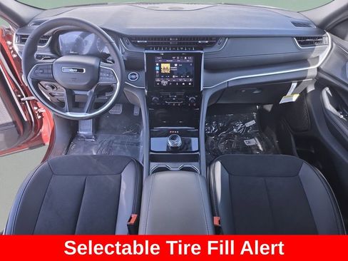 New 2025 Jeep Grand Cherokee L Altitude RWD image 18