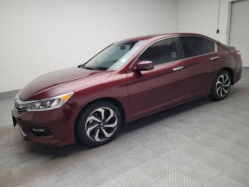 Used 2016 Honda Accord EX image 2