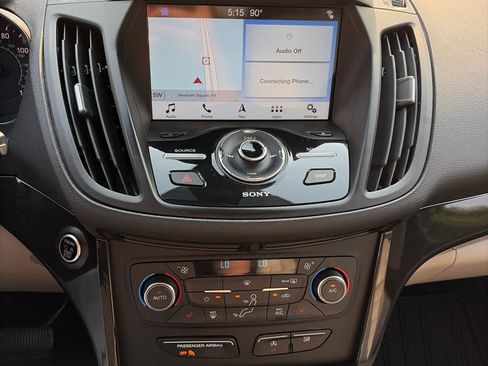 Used 2017 Ford Escape Titanium AWD/4WD image 14