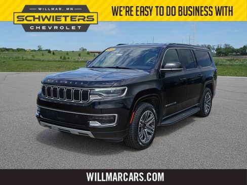 Used 2024 Jeep Wagoneer L Series II w/ Flexible Seating Group AWD/4WD image 1