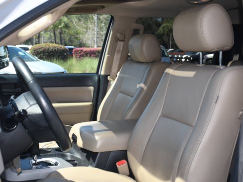 Used 2016 Toyota Sequoia SR5 image 12