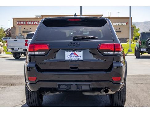 Used 2021 Jeep Grand Cherokee Laredo X AWD/4WD image 5