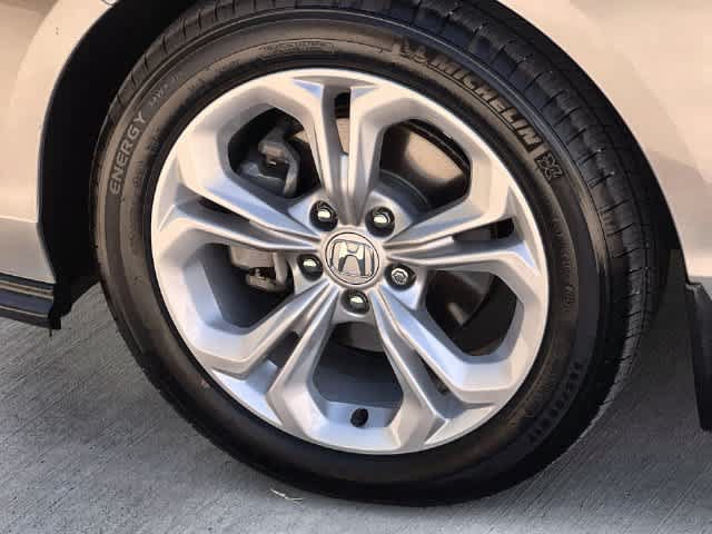 Certified 2025 Honda Accord LX image 9