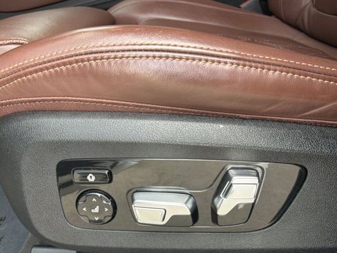 Used 2020 BMW X6 M50i w/ Executive Package AWD/4WD image 15