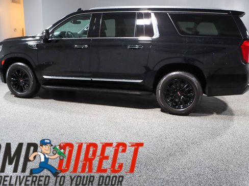 Used 2021 GMC Yukon XL SLT w/ SLT Premium Package AWD/4WD image 10