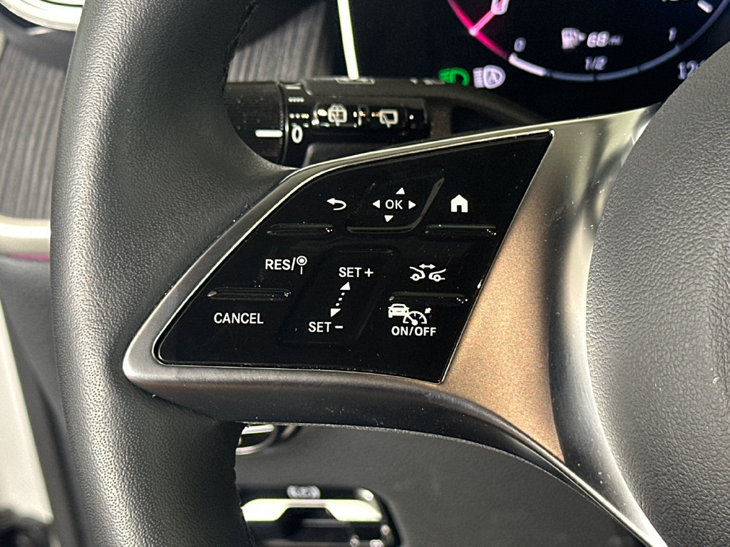 Certified 2026 Mercedes-Benz GLC 300 image 27