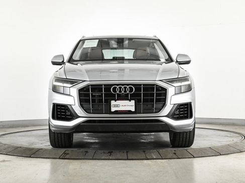 Used 2022 Audi Q8 Premium image 2