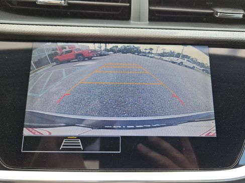 Used 2021 Buick Encore GX Select w/ Experience Buick Package FWD image 9
