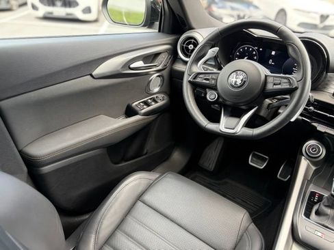 Used 2025 Alfa Romeo Tonale w/ Premium Package AWD/4WD image 45