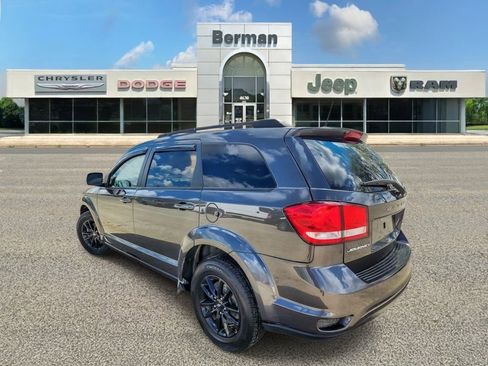 Used 2019 Dodge Journey SE w/ Premium Group FWD image 7