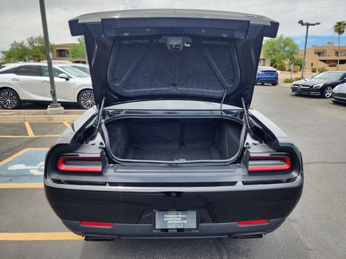 Used 2016 Dodge Challenger SRT Hellcat RWD image 14