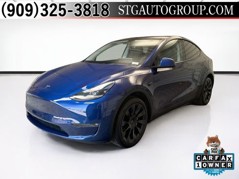 Used 2022 Tesla Model Y Long Range AWD/4WD image 1