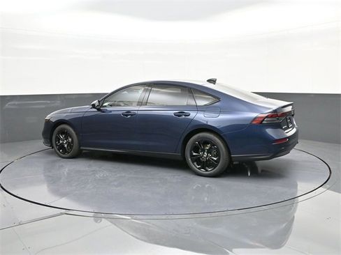New 2025 Honda Accord SE image 5