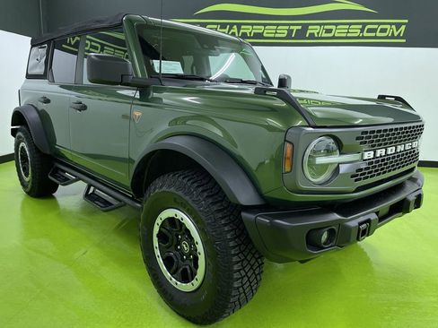 Used 2022 Ford Bronco Badlands w/ Sasquatch Package image 2