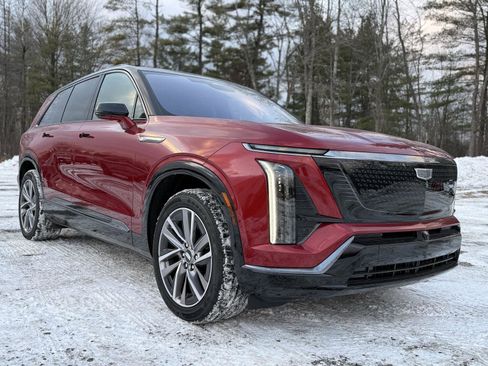 New 2026 Cadillac Vistiq Sport image 3