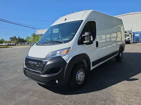 Used 2026 RAM ProMaster 2500 w/ Convenience Group FWD image 7
