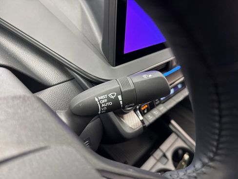 Certified 2024 Toyota Prius XLE image 22