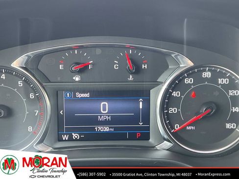 Certified 2023 GMC Acadia SLE w/ Driver Convenience Package image 18